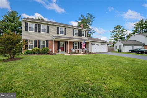17413 Chiswell Rd Poolesville Md 20837 Mls Mdmc2049068 Redfin