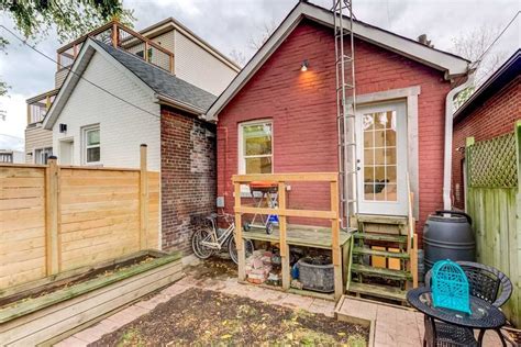 5:46 amir syed 2 279 просмотров. 279 Roncesvalles Avenue Toronto / 279 Brookdale Avenue: Semi-Detached 2-Storey For Sale ...