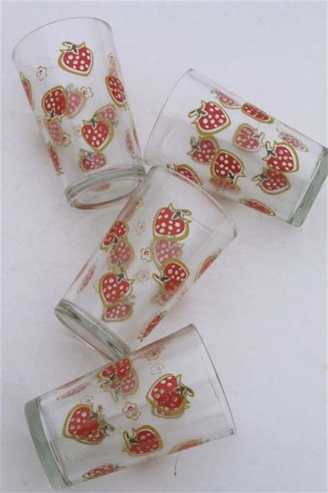 retro glass tumblers set drinking glasses w red strawberries print vintage libbey glassware