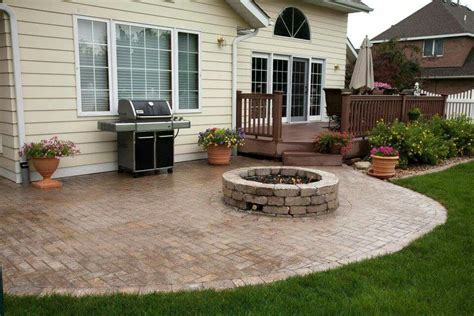 Patio With Belgard Holland Pavers And Weston Stone Gas Fire Pit Patio