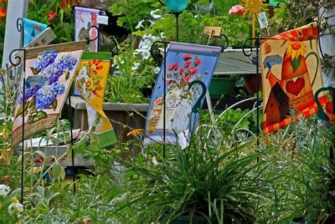Hang Decorative Garden Flags To Spruce Up Your Backyard