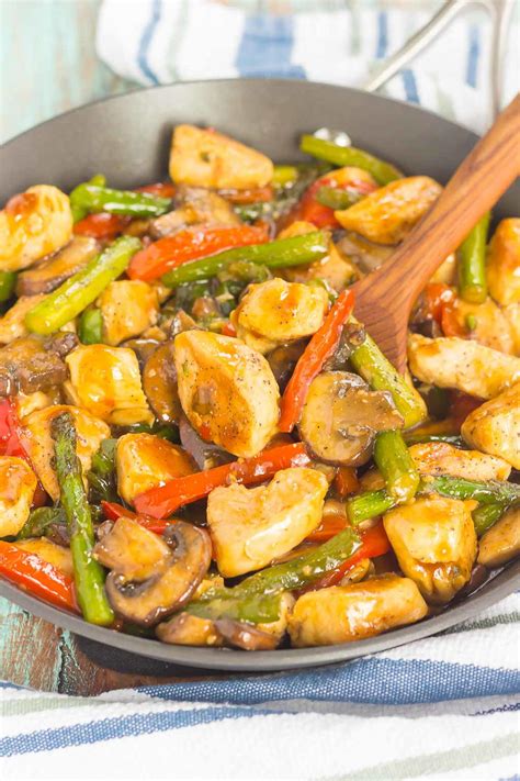 3 medium yellow onions, cut in quarters. Honey Garlic Chicken Stir-Fry | FaveSouthernRecipes.com