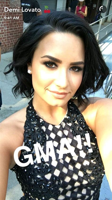 Demi lovato just chopped off all her hair. Pin by Michaela on Beautiful | Demi lovato short hair ...