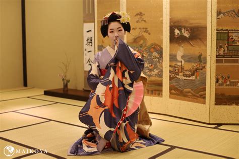 Are Geisha Courtesans Oiran Vs Geisha And Prostitute Tea Ceremony Japan Experiences Maikoya