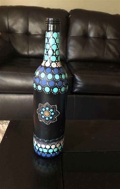 Glassbottlepainting Bottleart Mandala Bottle Art Projects Diy