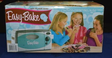 Hasbro Easy Bake Oven And Snack Center 2003 Model 35230 Pistachio For