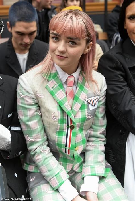 Maisie Williams Rocks Quirky Green Suit During Paris Fashion Week