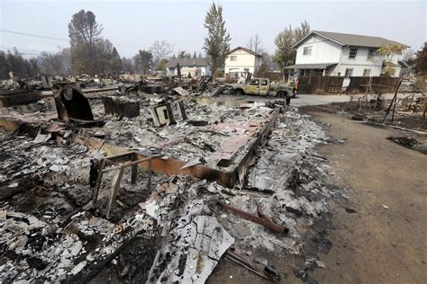 California Wildfire Evacuees Return Home The Columbian