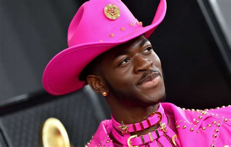 He is a 22 year old rapper, singer, songwriter, and media personality. Lil Nas X Says He's Dating 'Someone New' And Is Interested ...
