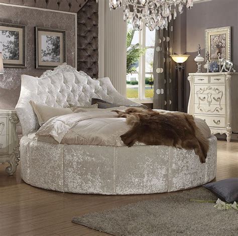 You deserve the king size bedroom set of your dreams. Acme Versailles Ivory Velvet Round Bed | Luxury bedroom ...