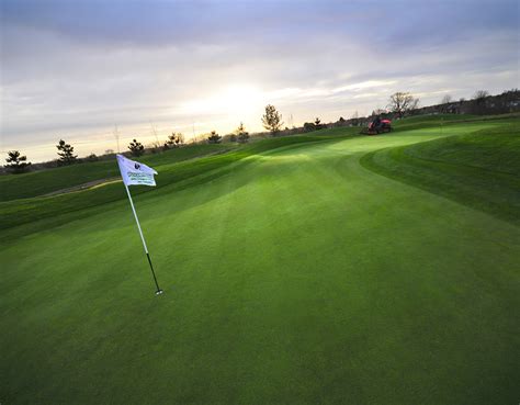 What Makes A Great Green Golf Care Blog
