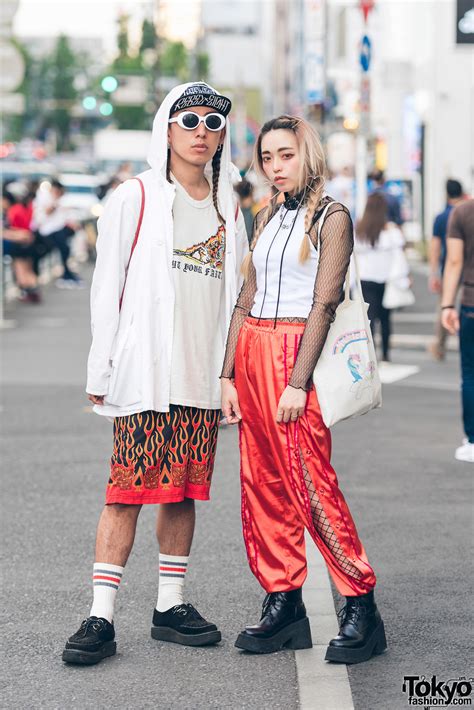 Harajuku Duo In Red And White Streetwear W Bubbles Unif George Cox