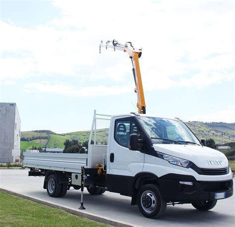 Iveco Daily Con Gru Effer 35 3S Soltec Group Soltec Org