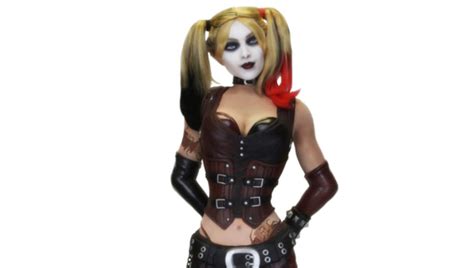 Life Size Harley Quinn Replica From Batman Arkham City Revealed