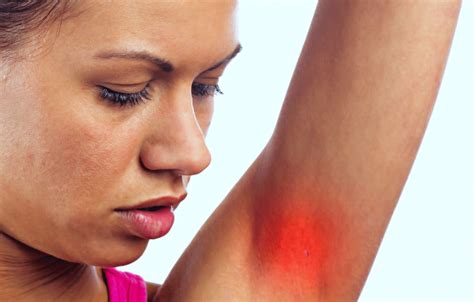 Swollen Armpit Causes Symptoms Lymph Nodes Menstruation And Cancer