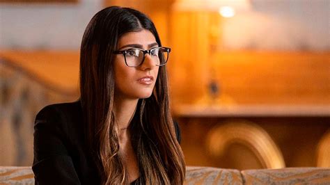 Mia Khalifa Ayudará Al Líbano Con Uno De Los Elementos Que La Hizo Famosa Como Actriz Porno