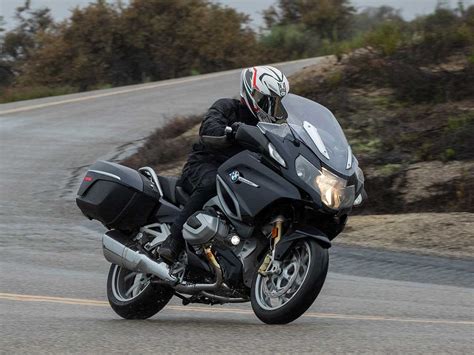 The r 1250 rt is the perfect companion for your tour: Bmw R1250rt 2021 - Car Wallpaper