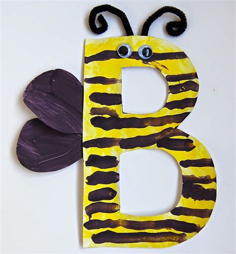 Much Kneaded: B is for Bee Craft