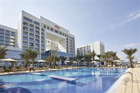 Riu Dubai Dubaj Zjednoczone Emiraty Arabskie Opis Hotelu Tui