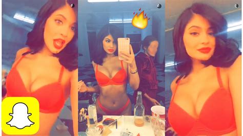 Kylie Jenners Sexy Photoshoot On Snapchat Kylie Snaps Youtube