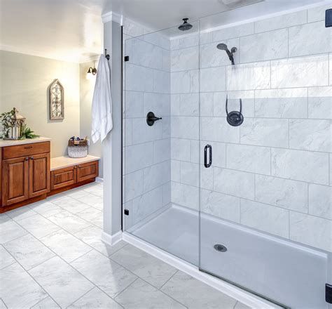 20 White Bathroom Floor Tile Ideas