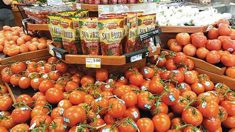 8 Tips To Selling Tomatoes Produce Business Magazine