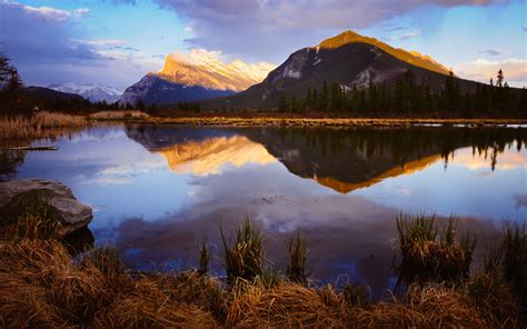 Vermilion Lake In Banff Alberta Canada Morning Sunrise Landscape Nature