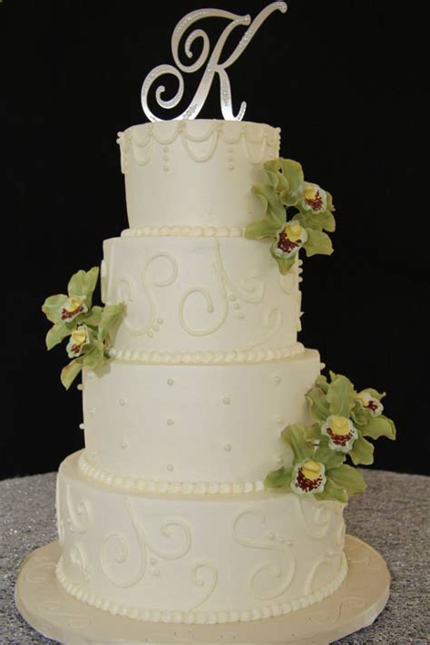Summer Weddings Determining The Best Wedding Cake The