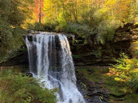 Highlands Nc Waterfalls Best Waterfall Hikes In Cashiers