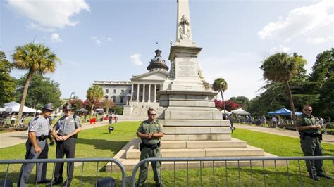 South Carolina Removes Confederate Flag From Capital
