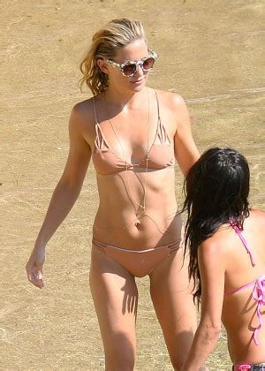 Kate Hudson Bikini Candids In Greece Gotceleb