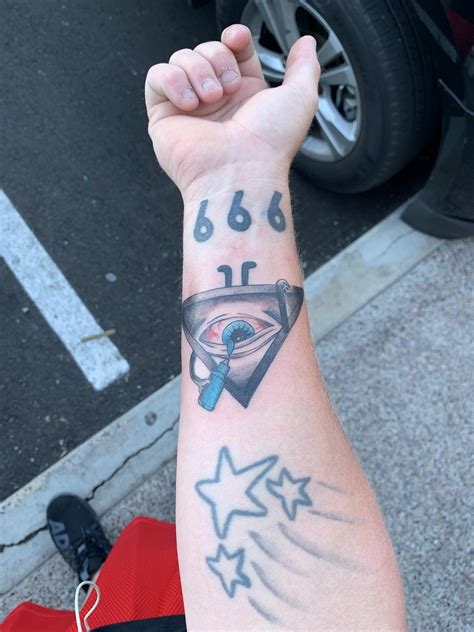 999 Arm Tattoo Die Bedeutung Und Symbolik Hautkunstwerk