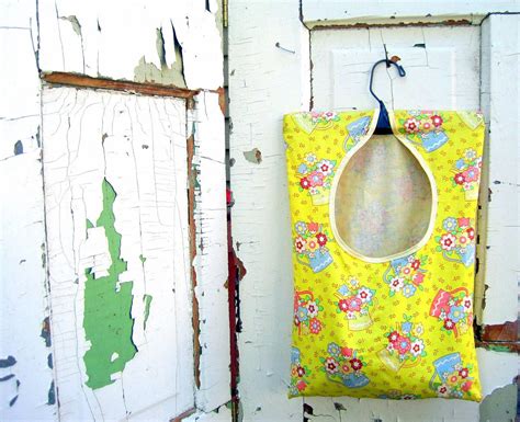 Sweet Vintage Clothespin Bag With Vintage Wood Clothespins Etsy