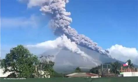 Mayon Erupts Anew Spews More Columns Of Ash