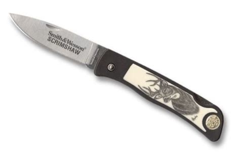 Smith And Wesson Sandw Scrimshaw Lockback Deer Knives Sw320