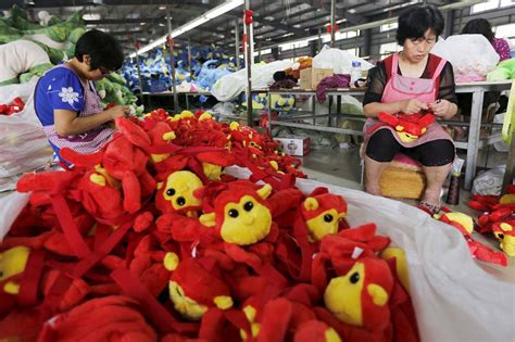 China Growth In Focus As Exports And Imports Fall Wsj