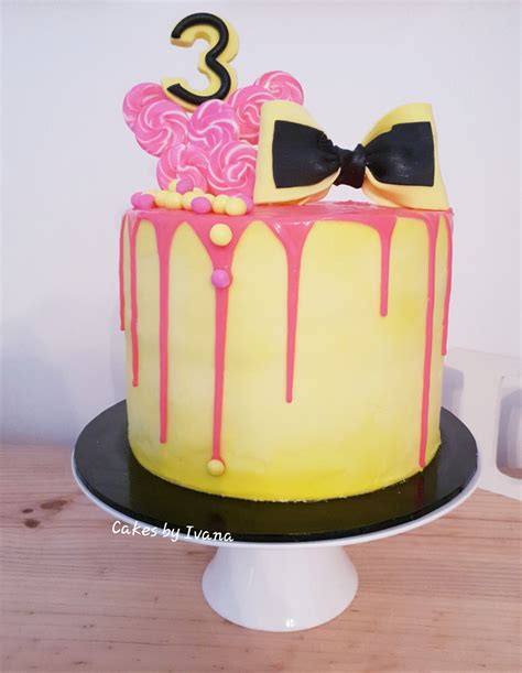 Emma wiggle's wedding to fellow wiggle lachlan (lachy) gillespie 22 what are the best emma wiggle cakes that parents have made? Emma the Wiggles birthday cake | Wiggles cake, Wiggles ...