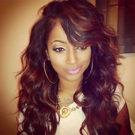 Wavy Weave Hairstyles With Side Bangs Picturesgratisylegal Haircuts And Hairstyles Wavy