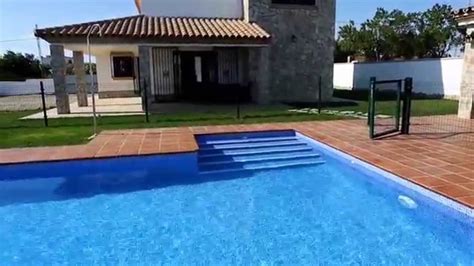 Alquiler de autocaravana en algeciras: Chalet en Conil de alquiler con piscina privada. - YouTube