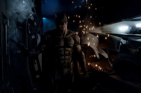 New Batman Suit Revealed For Justice League Movie Gamespot