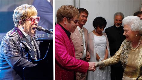 Watch Elton John S Touching Live Tribute To Queen Elizabeth Ii Singing Don T Let The Smooth