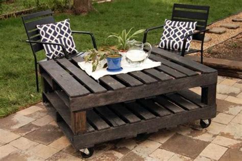 Ideas y consejos para decorar el jardín con un estilo rústico. Decoracion de jardines rusticos - Diseños, fotos e ideas