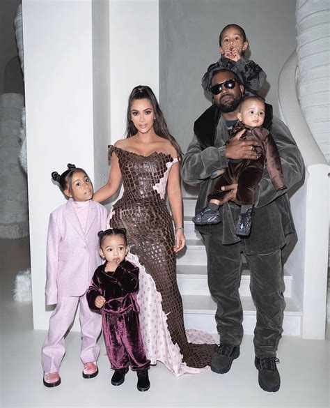 Kim Kardashian And Kanye West Have Just Agreed To These Divorce Terms Harpers Bazaar Arabia