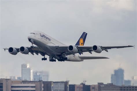 Lufthansa Lh Dlh D Aimh New York Airbus A 380 841 06042017