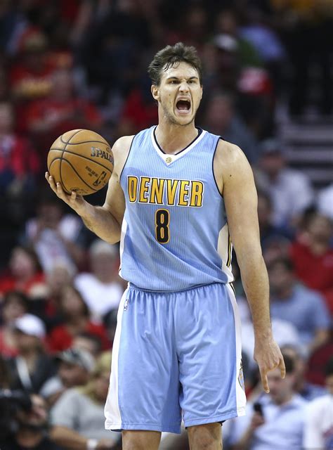 Even if gallinari seems a streak shooter sometimes, he is definitely a true shooter who doesn't miss twice if left open and is able to shoot even from the dribble. Danilo Gallinari Rumors | Hoops Rumors