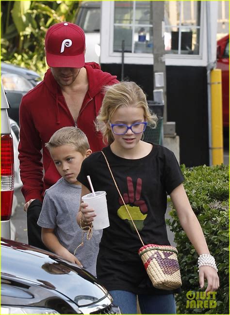 Ryan Phillippe Sunday Lunch With Ava Deacon Photo Ava