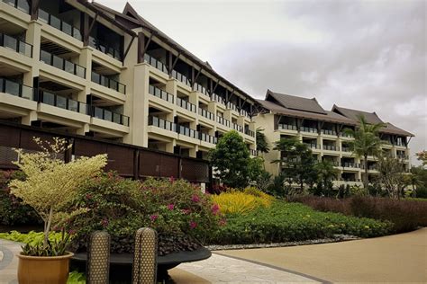 Both wings at this sabah hotel offer rooms which feature luxuriously furnished interiors and a host of amenities. Shangri-La Rasa Ria Resort Kota Kinabalu Malaysia (3 ...
