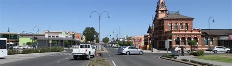 Traralgon (locally ) is a city located in the east of the latrobe valley in the gippsland region of victoria, australia. Traralgon, VIC - Aussie Towns