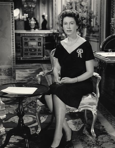 She was 25 years old when she ascended to the throne. The Mad Monarchist: Queen Elizabeth II: 60 Years on the Throne