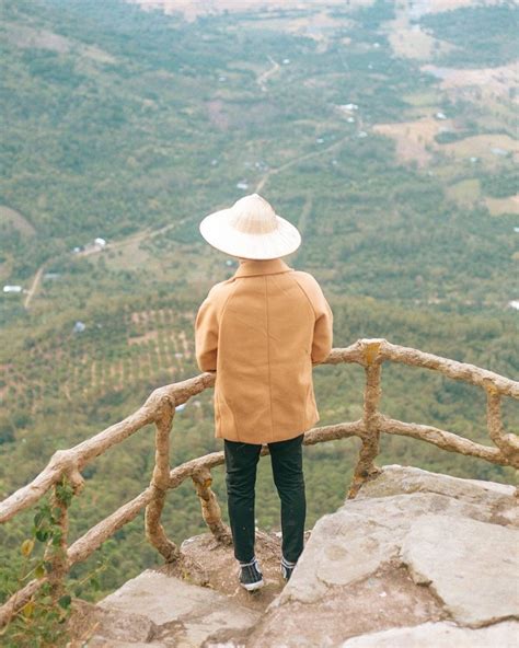 Giai đoạn đầu mặt đường chỉ được láng nhựa để chờ lún do địa chất của vùng đồng bằng sông cửu long có nhiều đoạn nền đất yếu. Núi Cấm ở đâu? 10 trải nghiệm thú vị khi đi núi cấm An ...